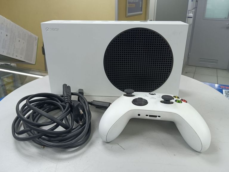 Дешево Microsoft xbox series s 512gb з ломбарду