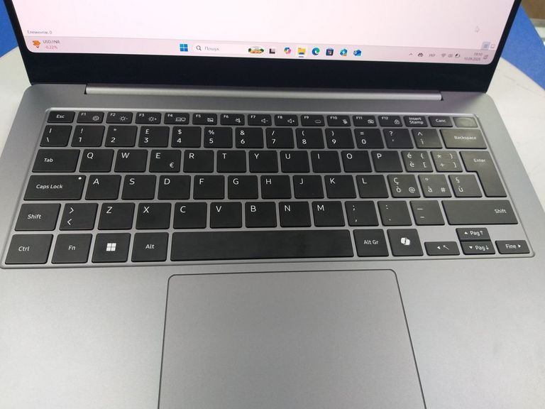 Samsung np940xha intel core ultra 7 256v/ram 16/ssd 512 sensor Код:01-200623451. Изображение 5