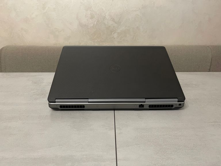 Dell Precision 7710, 17,3" FHD IPS, i7-6820HQ, 16GB, 256GB+500GB, Nvidia 4GB Код:null. Зображення 7