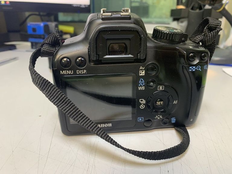 Дешево Canon eos 1000d body з ломбарду