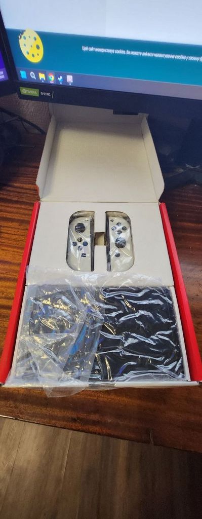 Nintendo Switch OLED with White Joy-Con (045496453435) Код:null. Изображение 4