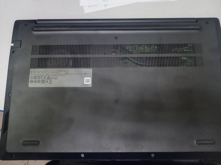 Купити Lenovo 15/ryzen 5 7520u ddr5/16gb ddr4/hdd *відсутній/ssd 512 gb/*інтегрована Б/У