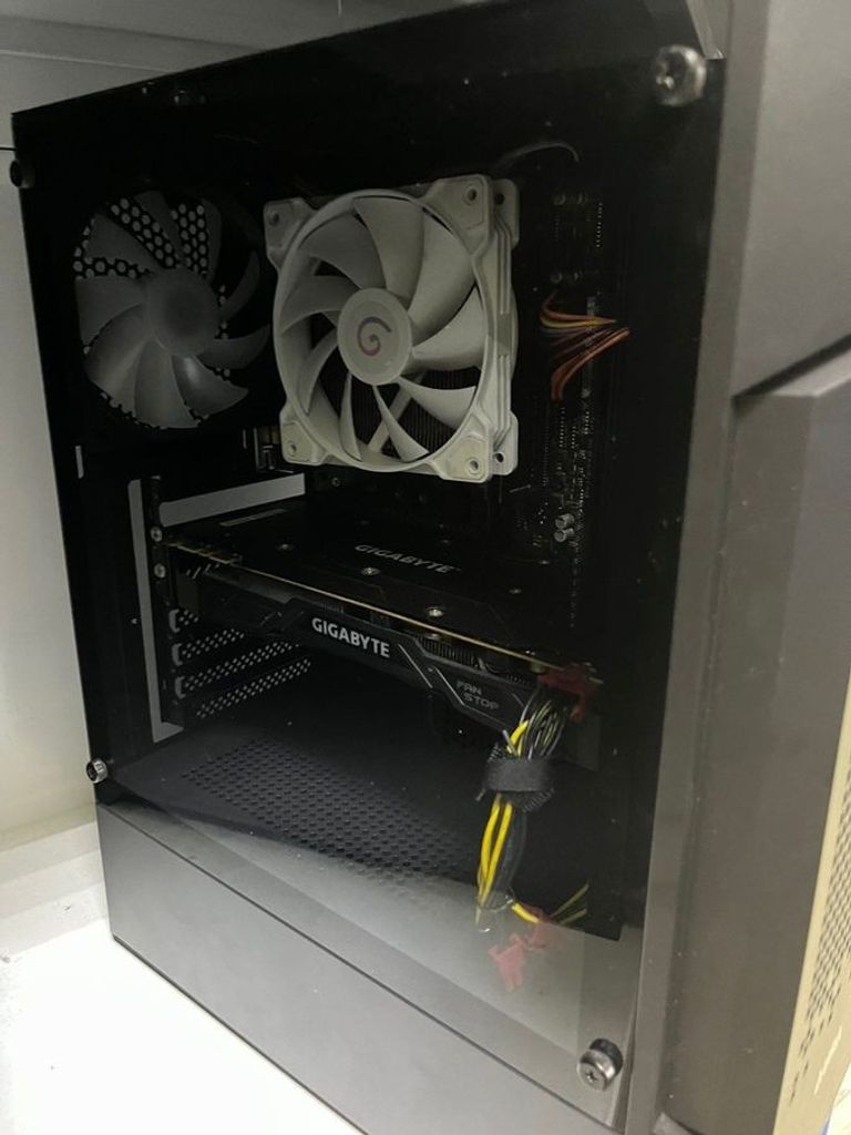 Дешево Пк amd ryzen 5 5500/ram 16 gb/hdd 750gb/nvidia gtx 1070 (geforce) 8gb gddr5 256bit з ломбарду