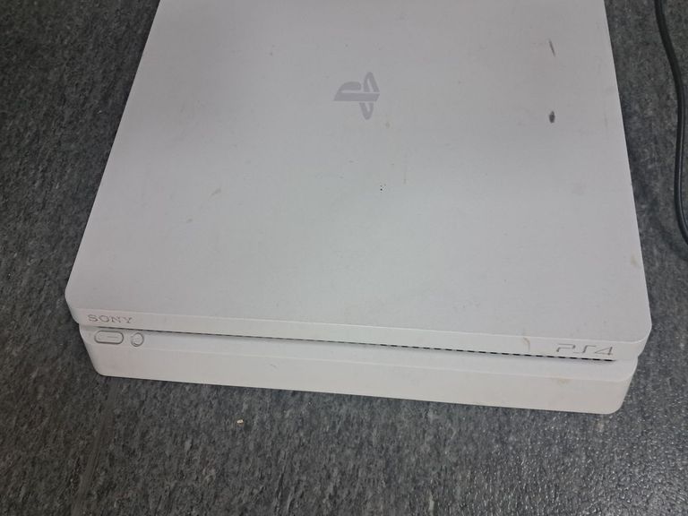 Объявление Sony playstation 4 1tb Б/У