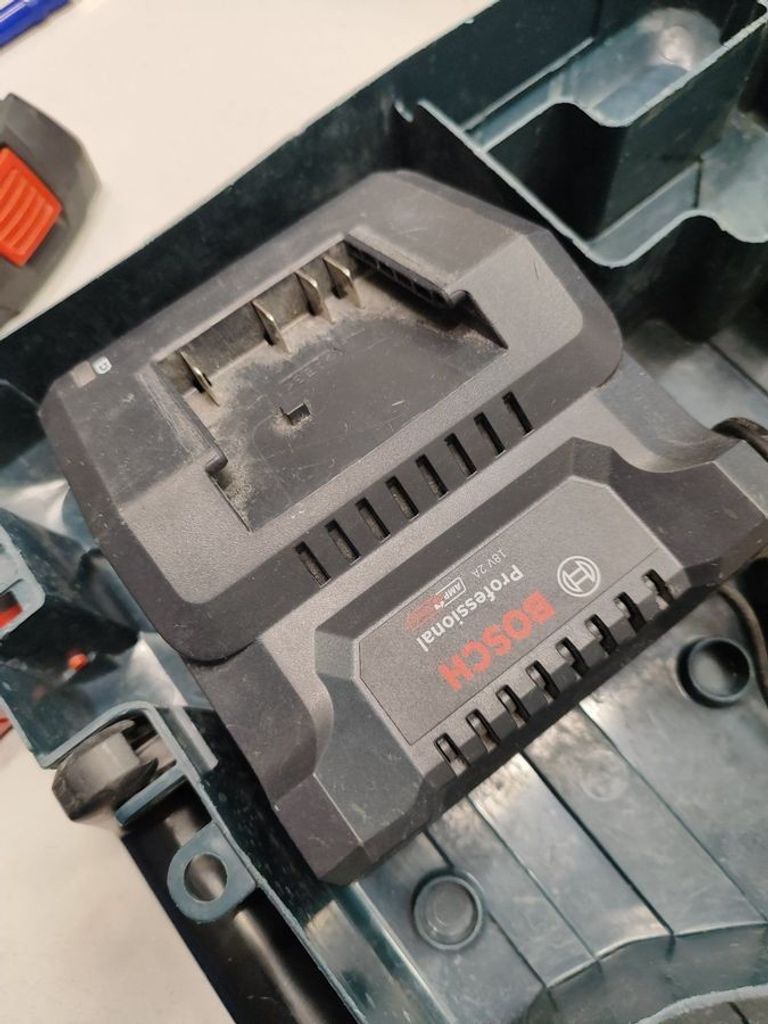 Bosch gsr 180 li Код:01-200802236. Изображение 5