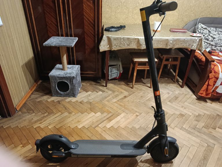 Купити Xiaomi Mi Electric Scooter 1S Б/У