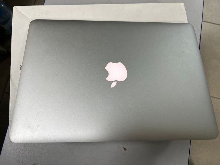 Дешиво Apple macbook pro a1502 13,3" core i5 2,5ghz/ram8gb/ssd128gb/intel iris graphics 6100 с ломбарда
