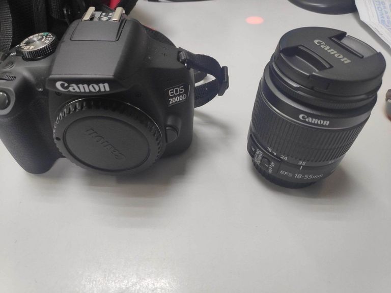 Объявление Canon eos 2000d + efs 18-55 mm 1;3/5-5.6 is Б/У
