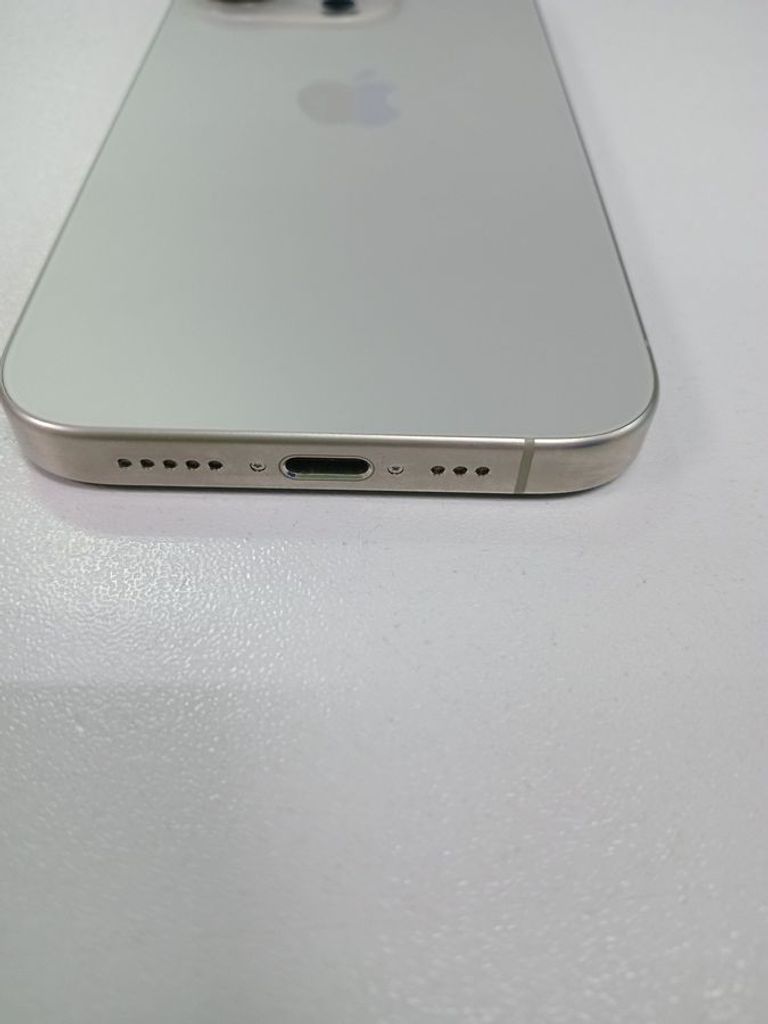 Apple iphone 15 pro 128gb Код:01-200786729. Зображення 10