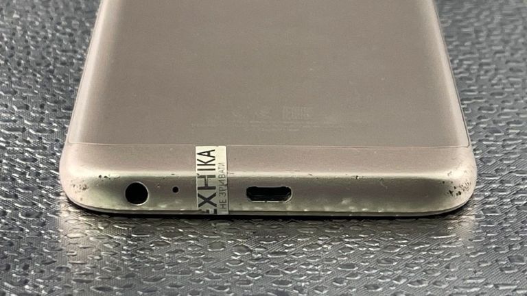 Розпродаж Samsung galaxy j3 2017 2\16gb, продавець Техноскарб