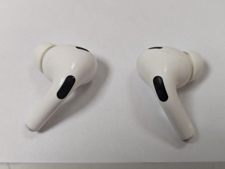 Apple airpods pro 2nd generation with magsafe charging case usb-c Код:01-200858894. Зображення 8