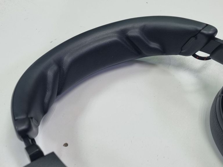 Jbl quantum one Код:01-200859727. Зображення 21