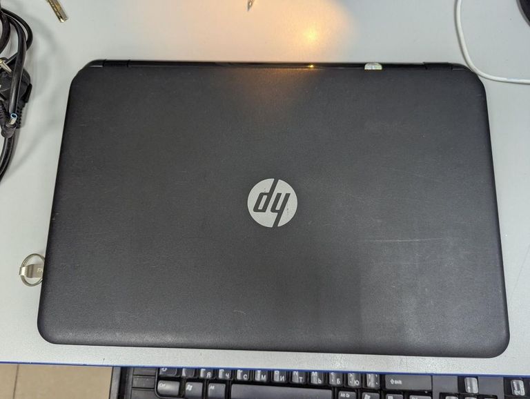 Hp 15/pentium n3540 ddr3/4gb ddr3/hdd 500 gb/ssd *відсутній/*інтегрована Код:01-200864329. Зображення 6