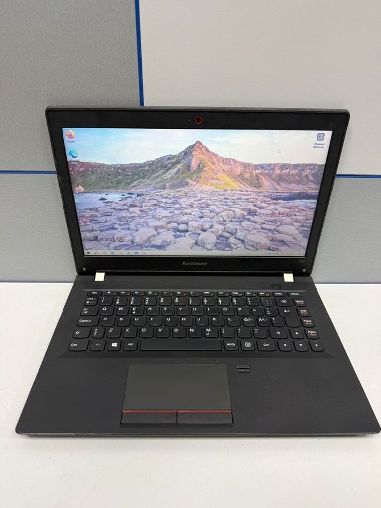 Купити Lenovo 13/core i3 5005u ddr3/4gb ddr3/hdd 120 gb/ssd *відсутній/*інтегрована Б/У