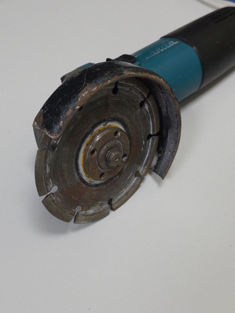 Makita 9558HN Код:01-200867995. Зображення 6