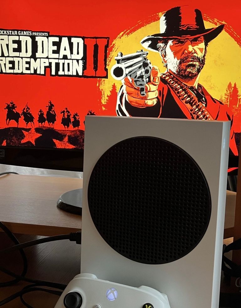 Купить Microsoft Xbox Series S 512GB + Wireless Controller with Bluetooth Б/У