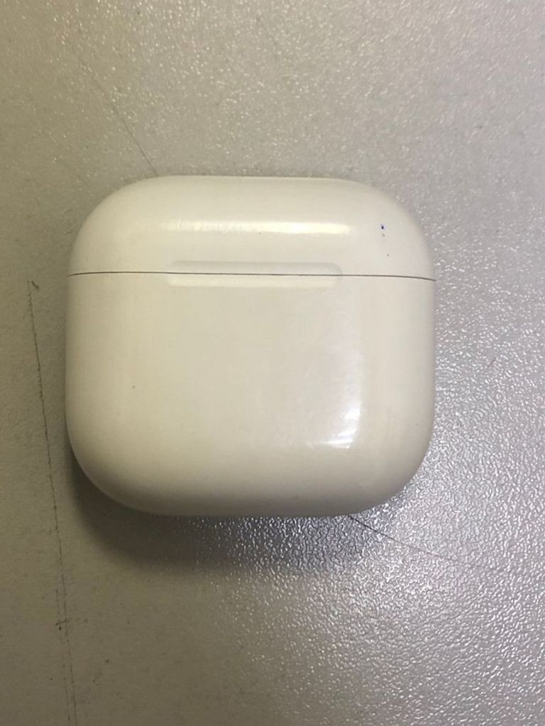 Купити Apple airpods 4 with active noise cancellation Б/У