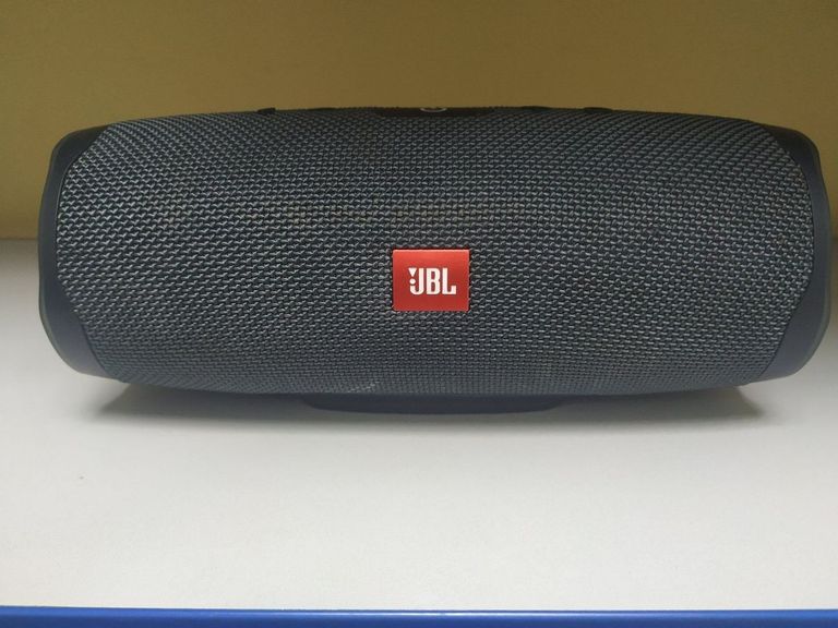Купить Jbl charge essential 2 Б/У