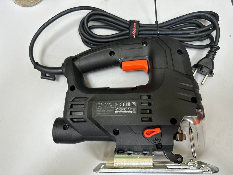 Дешево Dnipro-M js-65lx з ломбарду