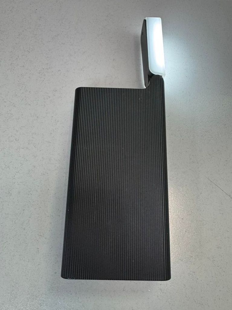 Дешиво Baseus bs-30kp365 30000 mah с ломбарда