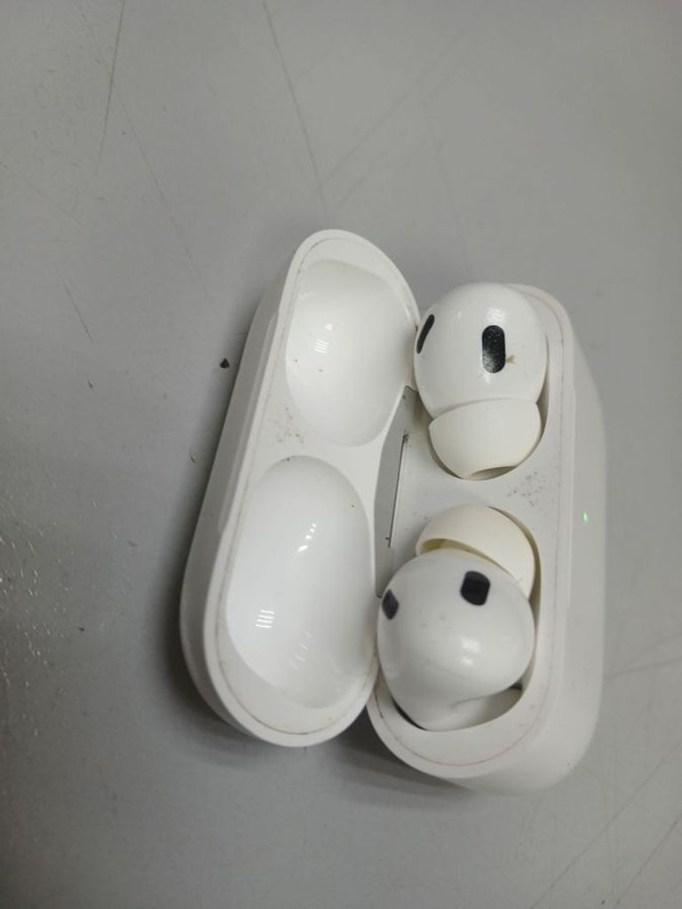 Оголошення Apple airpods pro 2nd generation magsafe Б/У