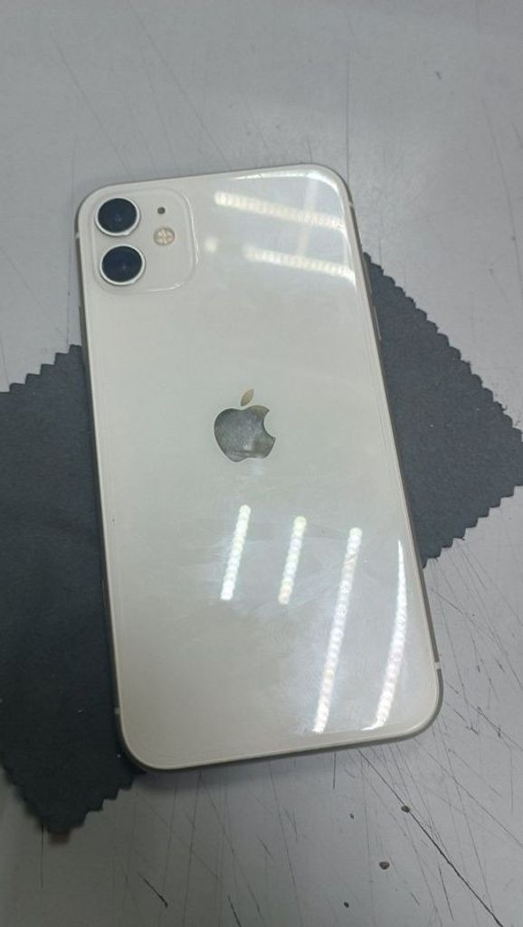 Дешево Apple iphone 11 64gb з ломбарду