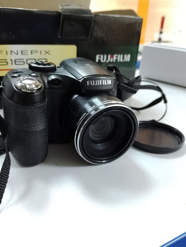 Купить Fujifilm finepix s1600 Б/У