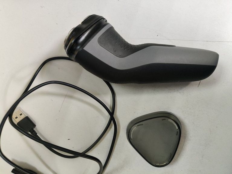 Купити Philips Shaver Series 1000 S1142/00 Б/У