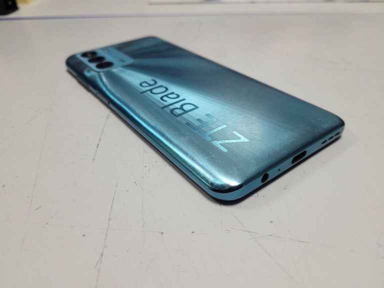 Розпродаж Zte blade v40 vita 6/128gb, продавець Техноскарб