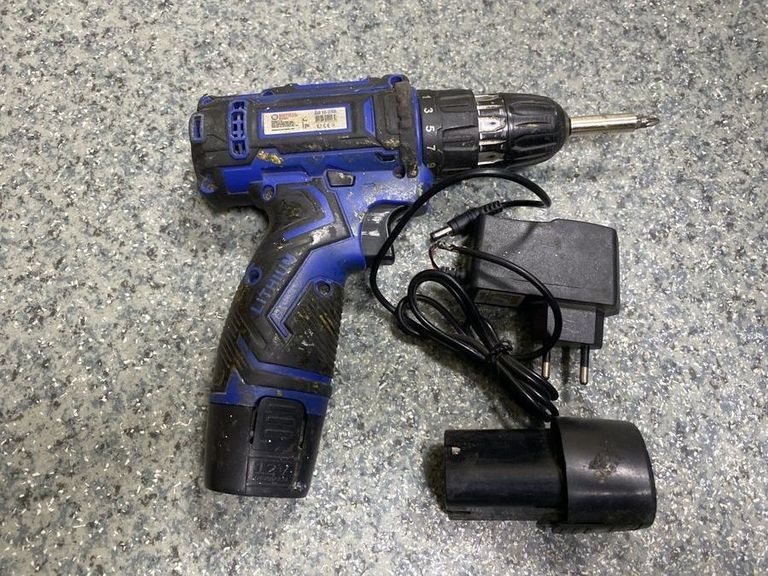 Дешево Витязь да-12-2лн 2акб li-ion 2.0ah + зу + набір з ломбарду