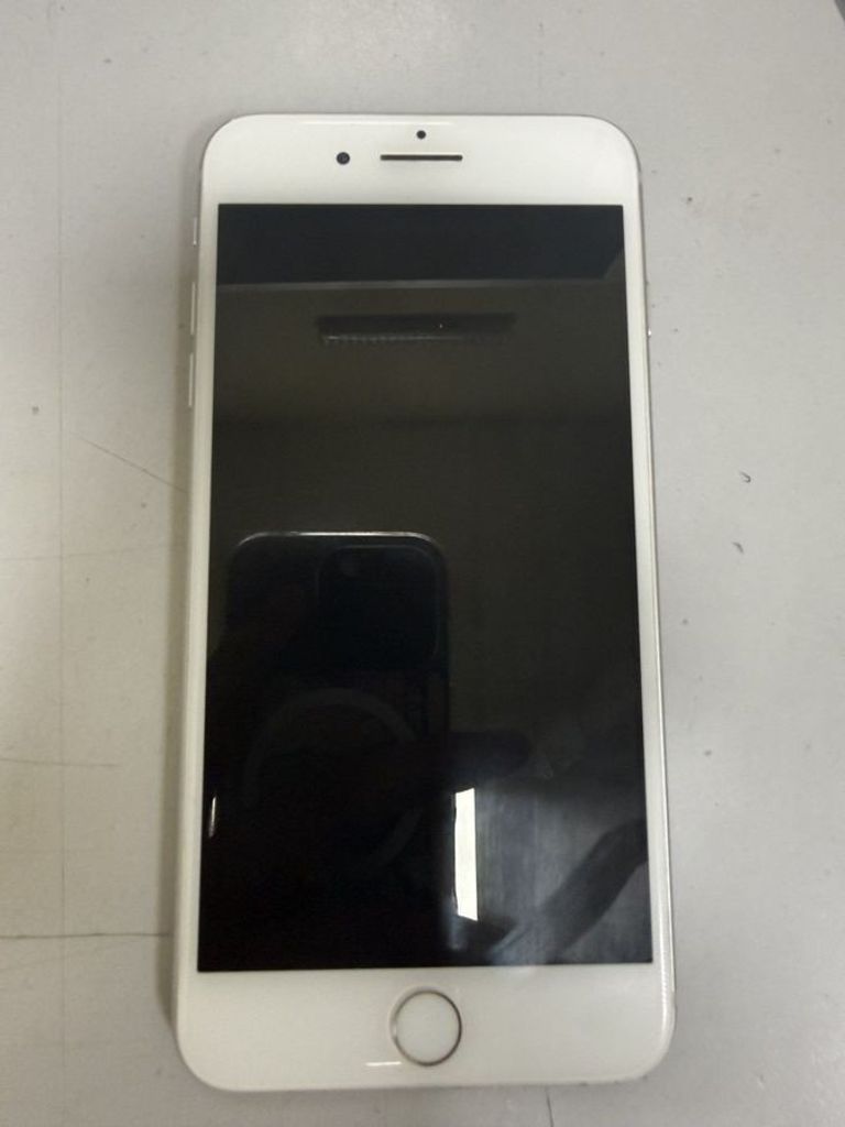 Apple iphone 8 plus 64gb Код:01-200890981. Зображення 6