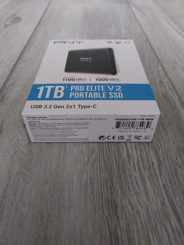 Дешиво PNY Pro Elite V2 (PSD0CS2160-1TB-RBW) USB-C 1000MB/s портативний с ломбарда