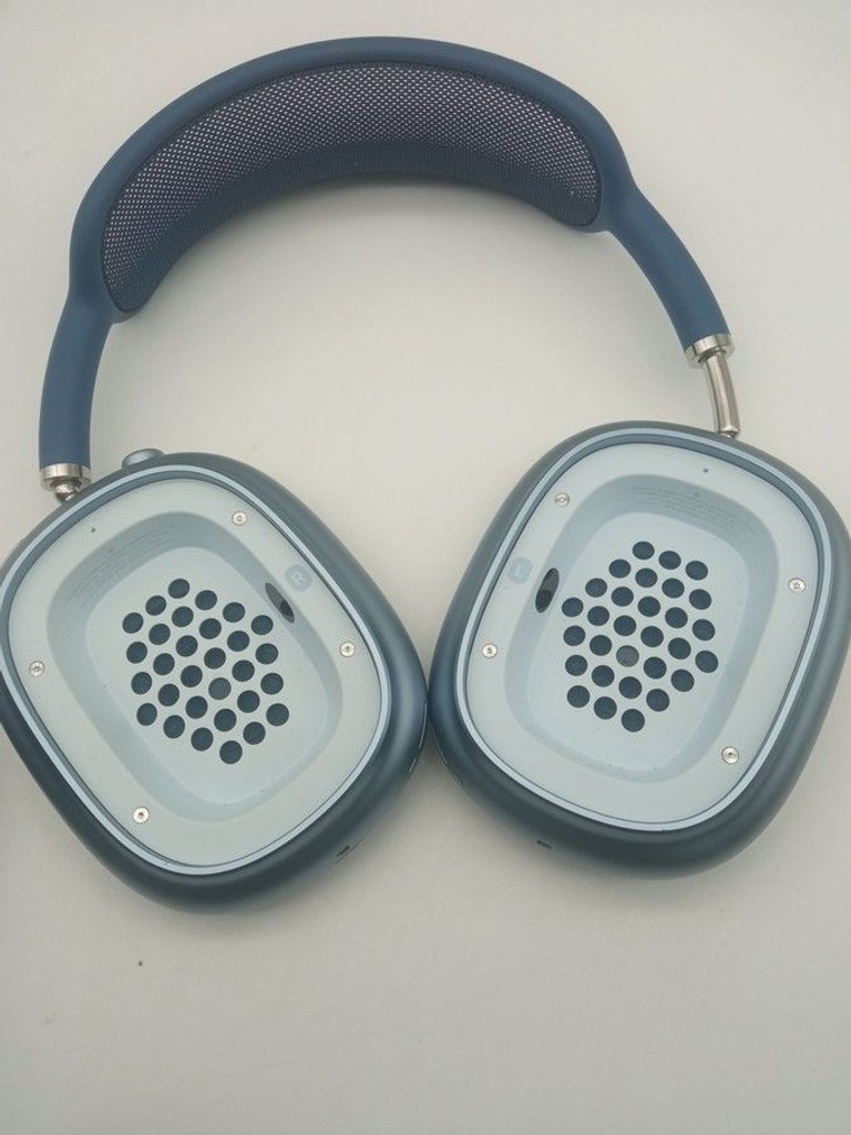 Дешиво Apple airpods max с ломбарда