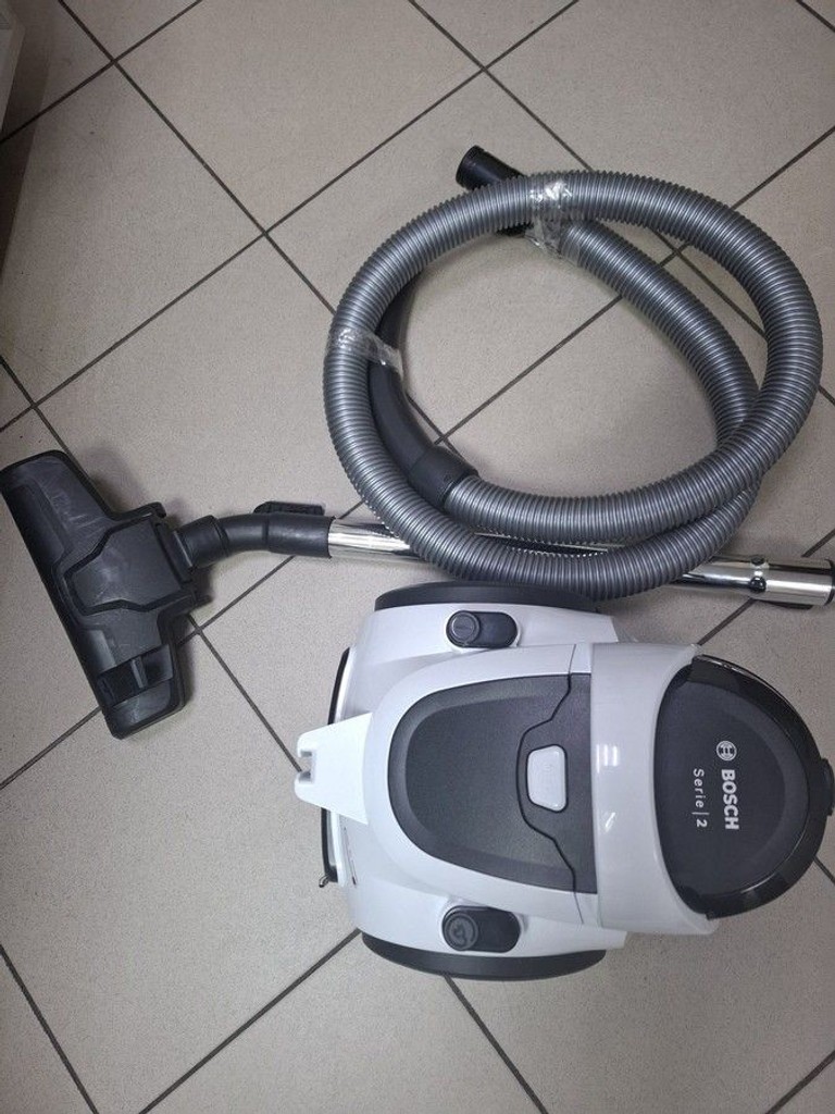 Купить Bosch Serie 2 BGS05A220 Б/У