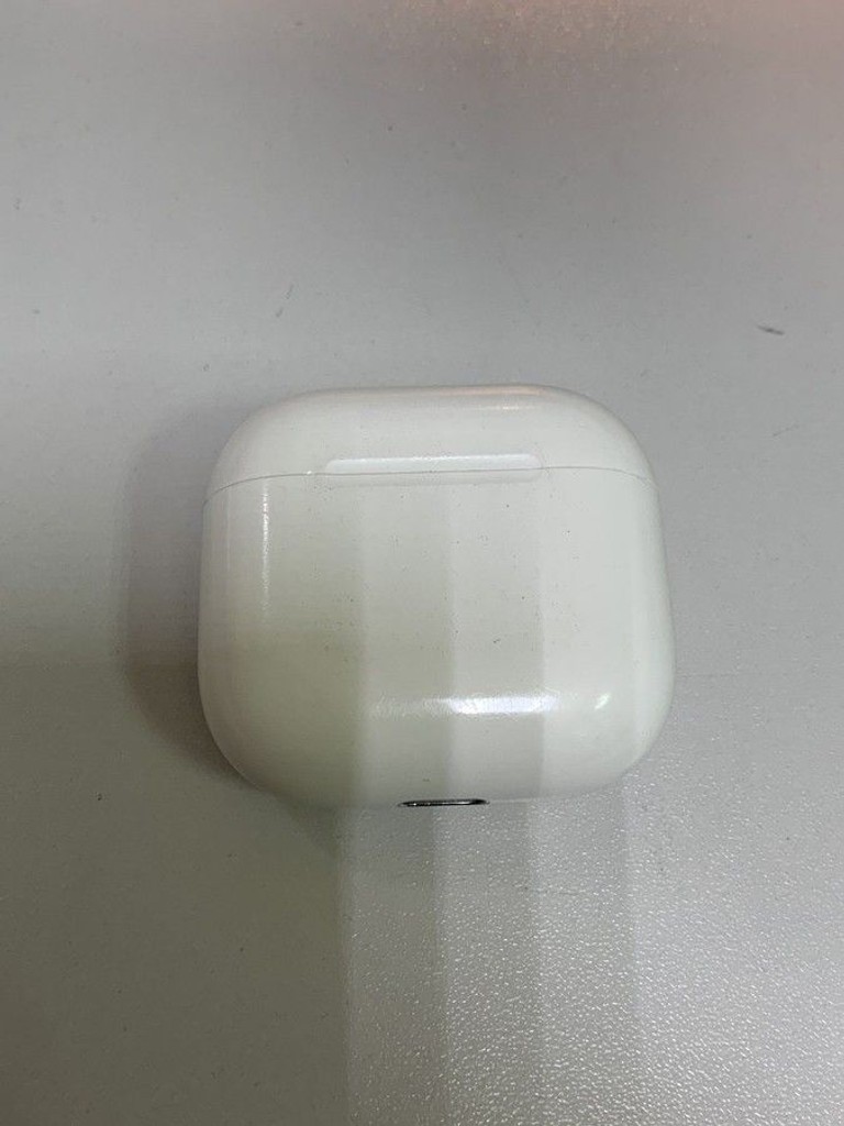 Купить Apple airpods 4 Б/У
