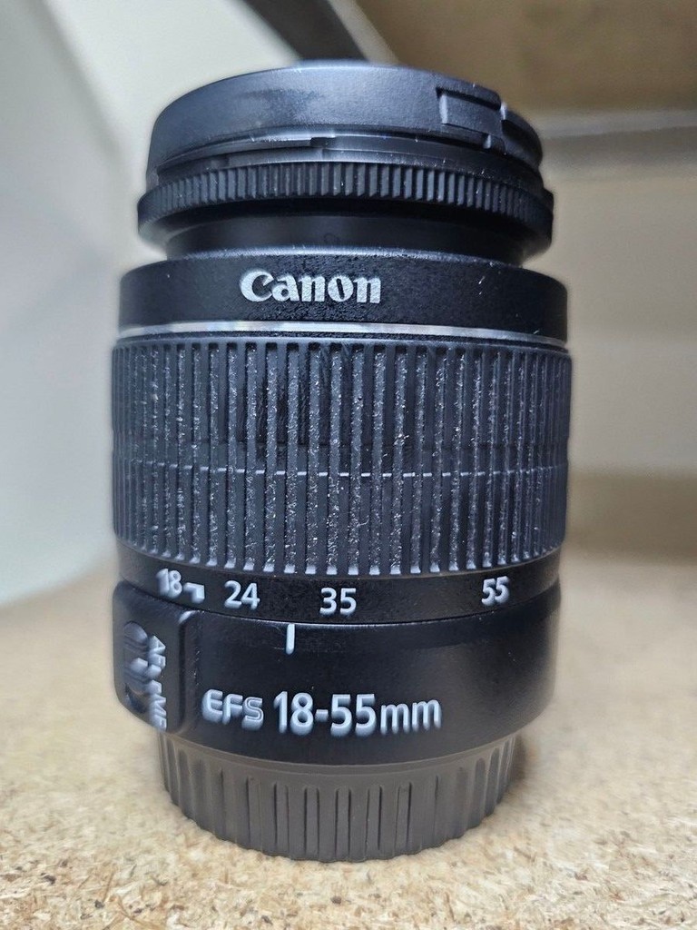 Дешиво Canon eos 4000d + ef-s 18-55mm macro 0-25m 0,8ft с ломбарда