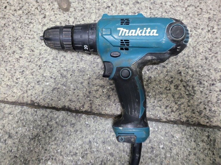 Дешево Makita HP0300 з ломбарду