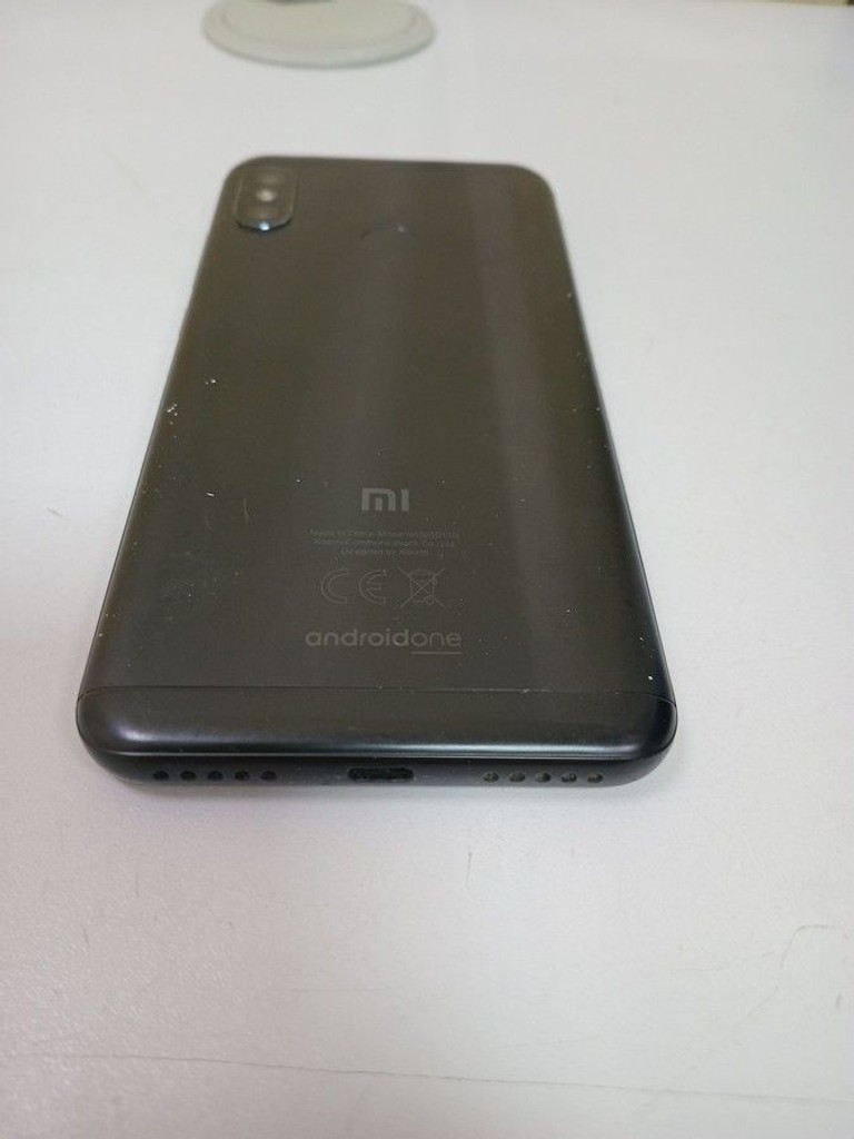Дешево Xiaomi mi a2 lite 4/64gb з ломбарду