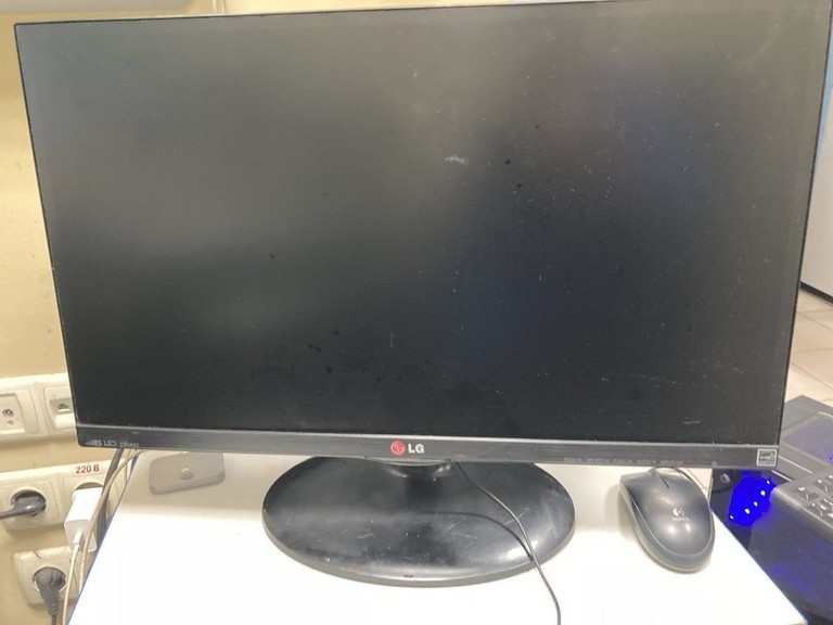 Купити Lg 23ea63t-p Б/У