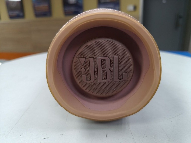Оголошення Jbl charge 4 Б/У