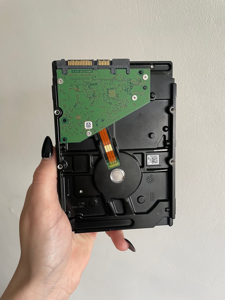 Объявление Seagate BarraCuda 3.5" SATA III (ST2000DM008) Б/У