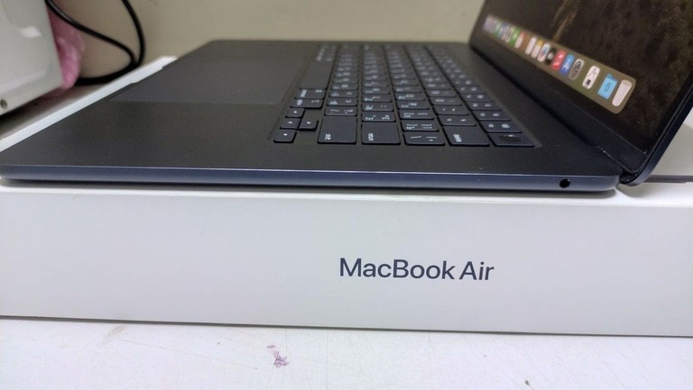 Apple 15,3"/ a2941/ m2 / ram8gb/ ssd256gb/ retina, truetone Код:01-200973760. Зображення 8