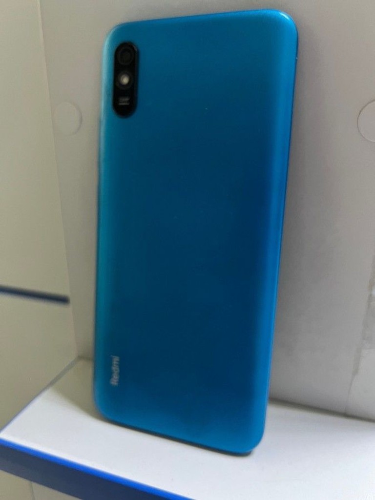 Дешиво Xiaomi redmi 9a 2/32gb с ломбарда
