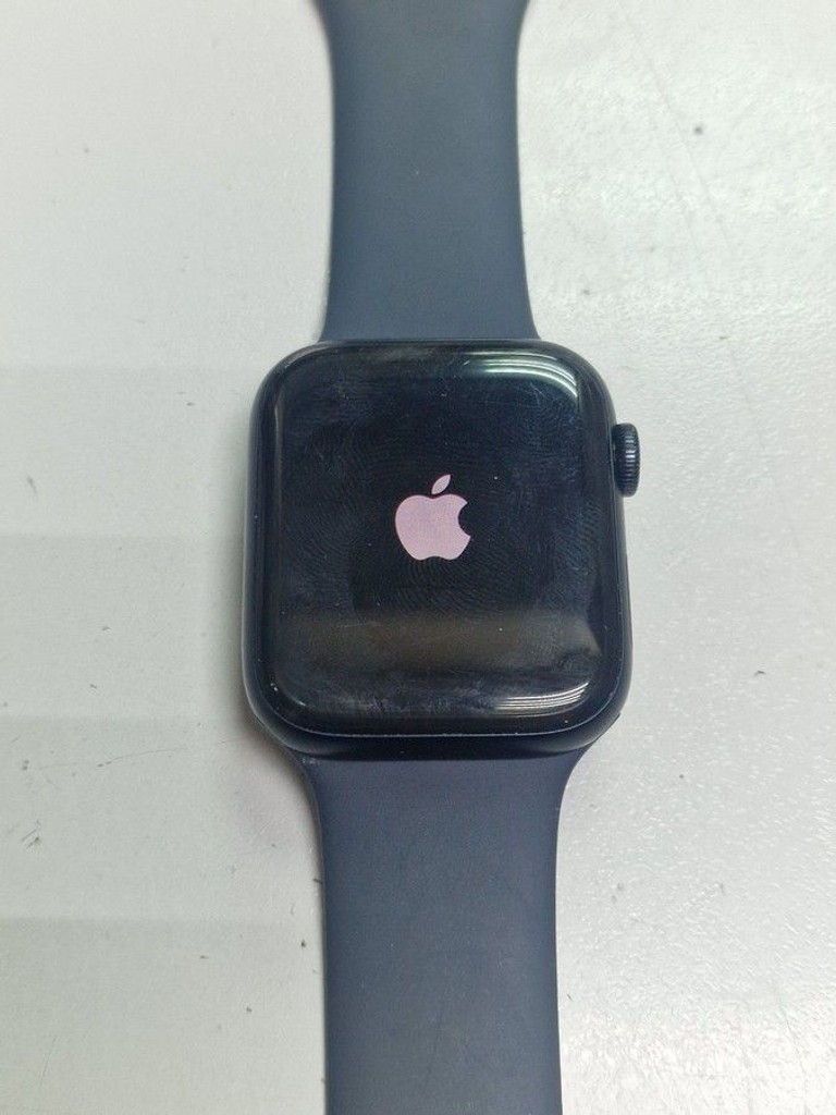 Купити Apple watch se 2 gps 44mm aluminium case Б/У