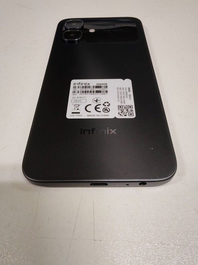 Дешево Infinix Smart 20 4/128GB Solar Orange з ломбарду