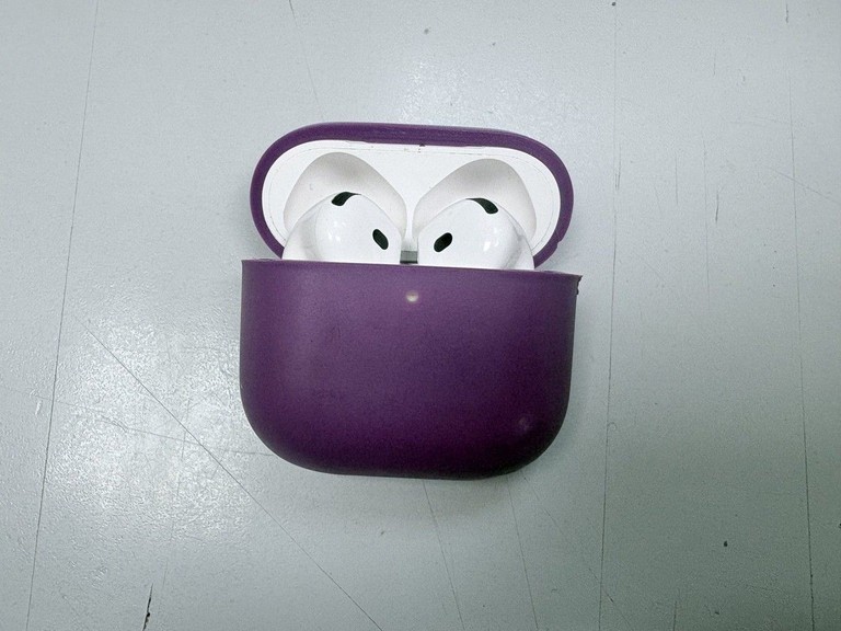 Распродажа Apple airpods 4 with active noise cancellation, продавец Техноскарб