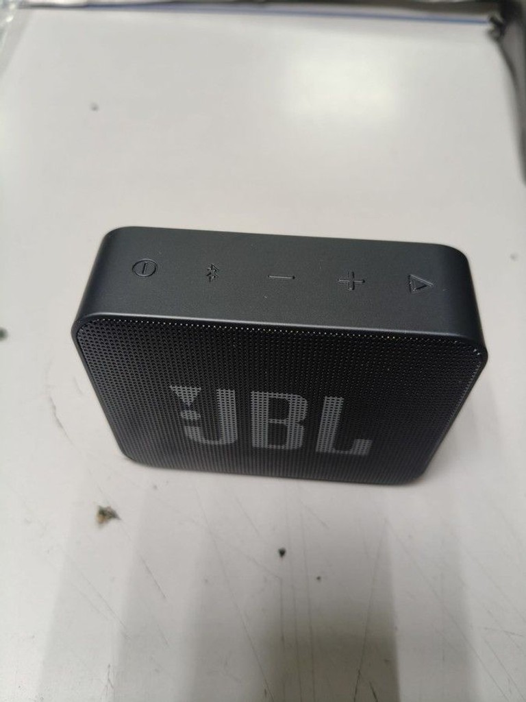 Оголошення Jbl go essential Б/У