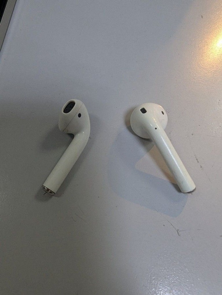 Купити Apple airpods 2nd generation a1602, a2031, a2032 Б/У