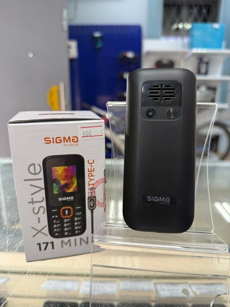 Дешево Sigma x-style 171 mini з ломбарду