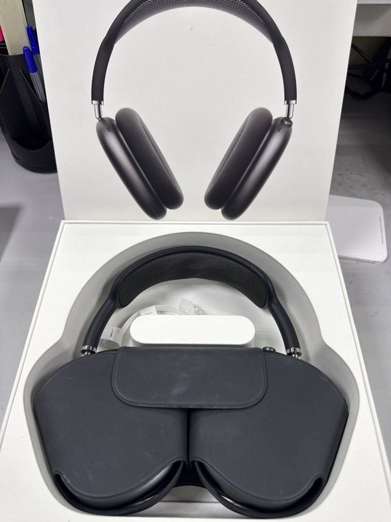 Купити Apple airpods max Б/У